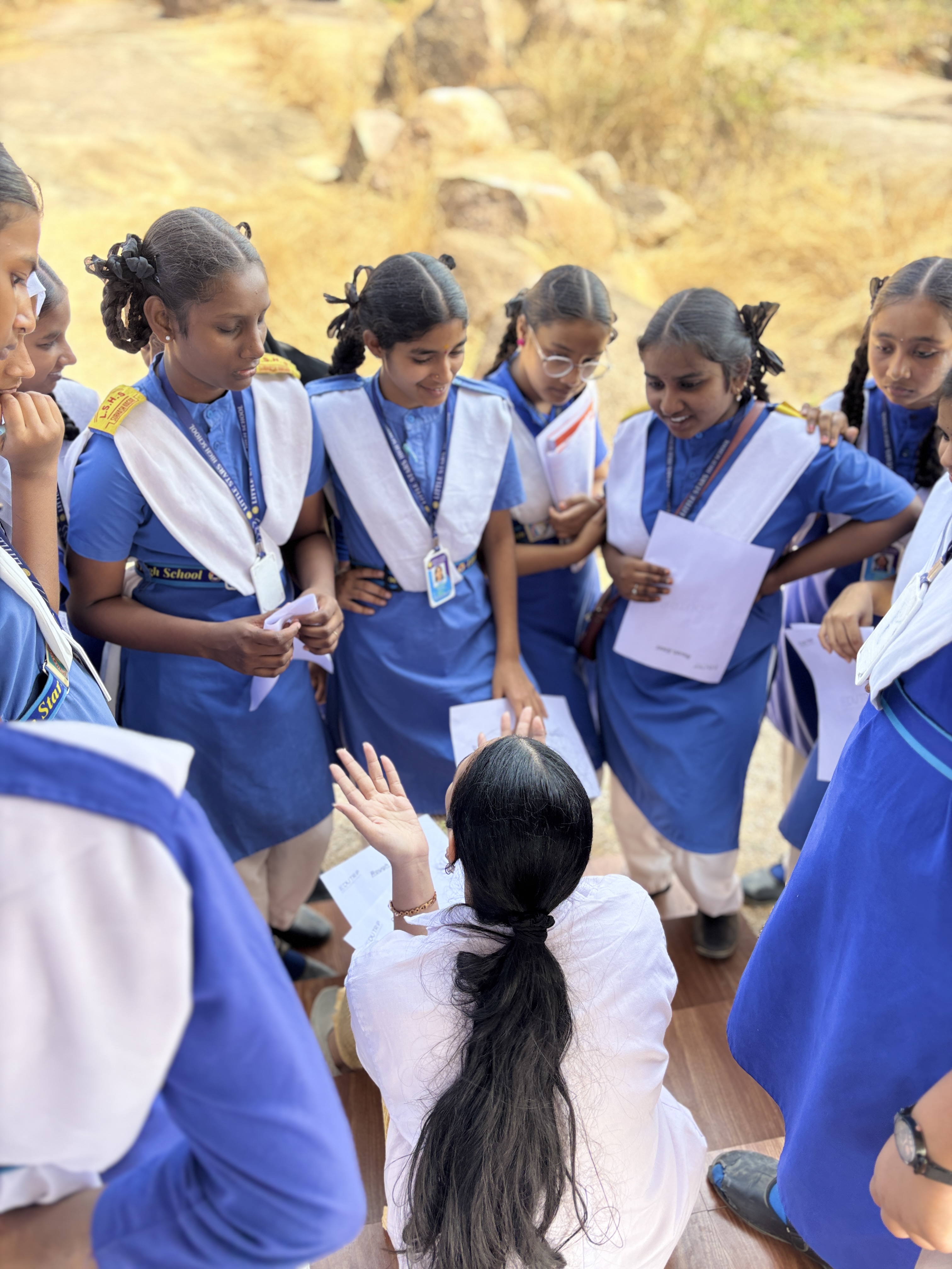Students on educational discovery trail